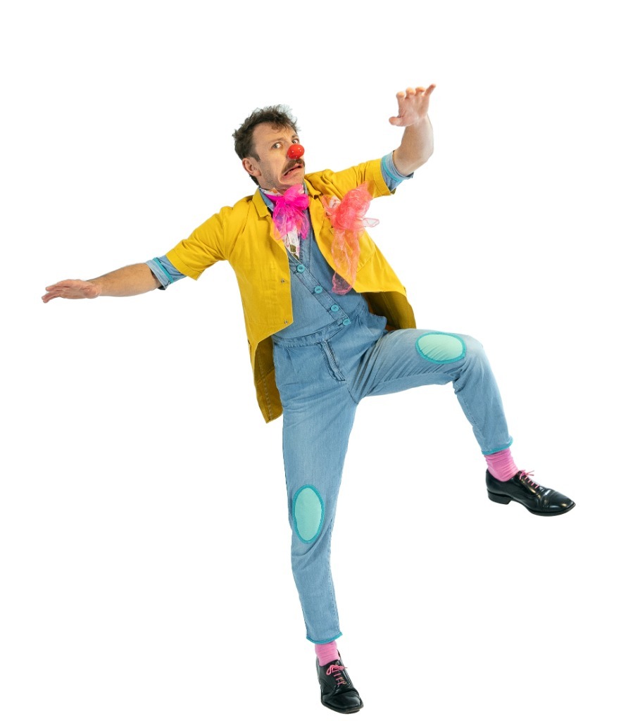 Hearts & Minds Clowndoctor Dr Dan Dee Lion